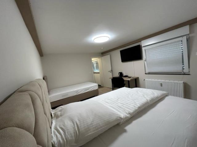 Rheinischer Hof Appartements Leverkusen Exterior photo